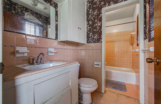 4315 Sanford Road, Houston, TX 77035