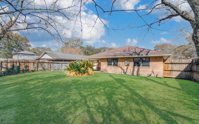 4315 Sanford Road, Houston, TX 77035