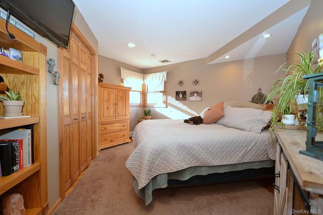 29 Granby Place, Ronkonkoma, NY 11779