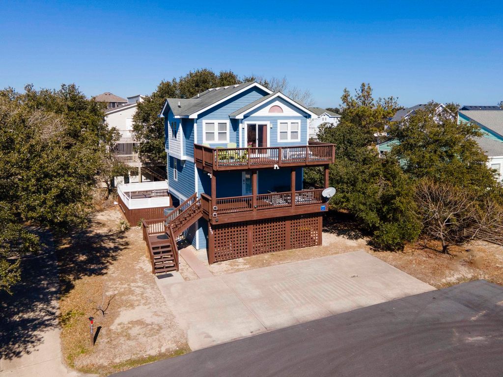 Image 1 of property listing at 773 Bayberry Court Lot 95, Corolla, NC 27927