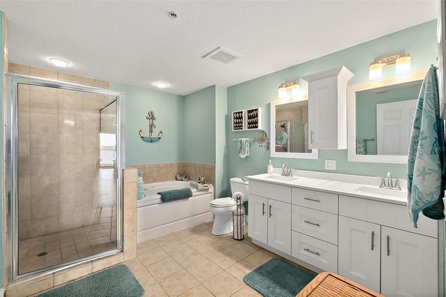 2 OCEANS WEST BOULEVARD 1905, Daytona Beach Shores, FL 32118