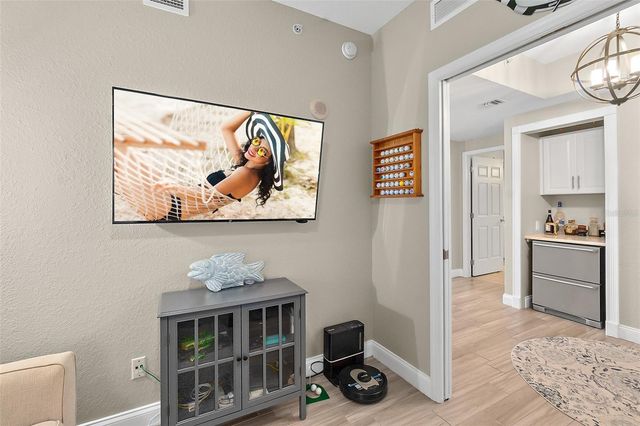 2 OCEANS WEST BOULEVARD 1905, Daytona Beach Shores, FL 32118