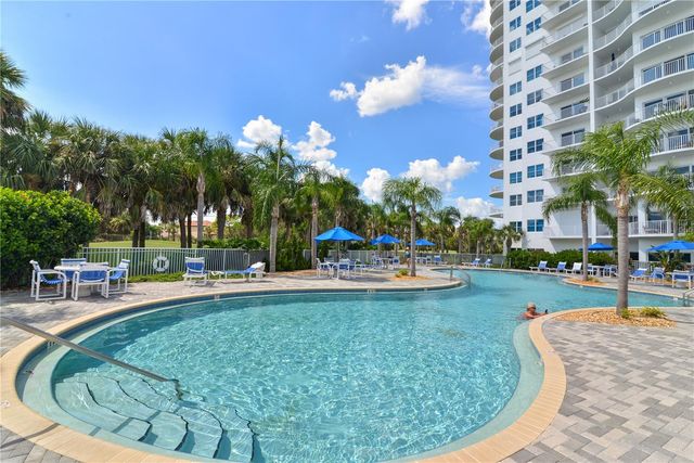 2 OCEANS WEST BOULEVARD 1905, Daytona Beach Shores, FL 32118