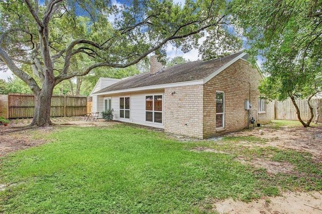 1074 Apache Falls Drive, Katy, TX 77450