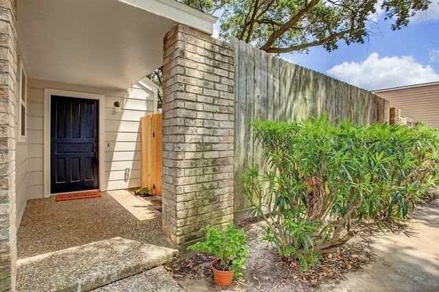 1074 Apache Falls Drive, Katy, TX 77450