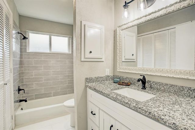 1074 Apache Falls Drive, Katy, TX 77450