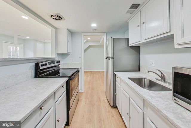 9841 HAGEL CIR, Lorton, VA 22079