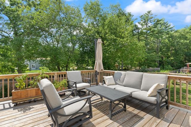 11 Tall Pines, Plymouth, MA 02360
