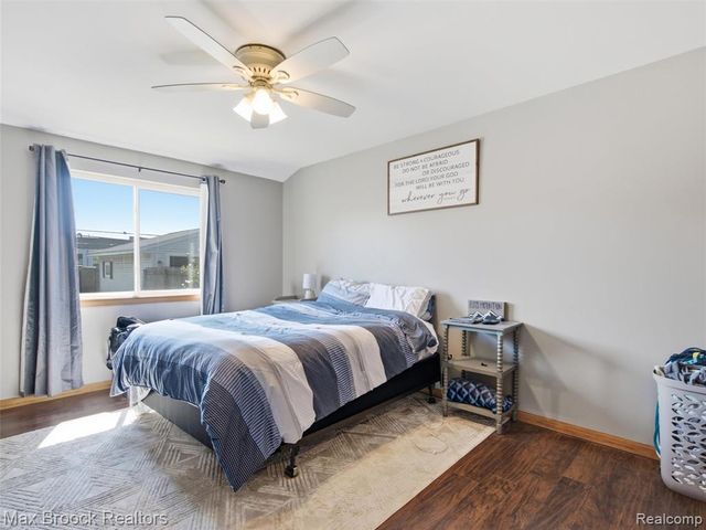 22134 Pleasant Street, Saint Clair Shores, MI 48080
