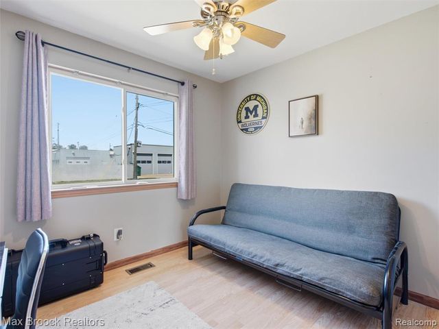 22134 Pleasant Street, Saint Clair Shores, MI 48080