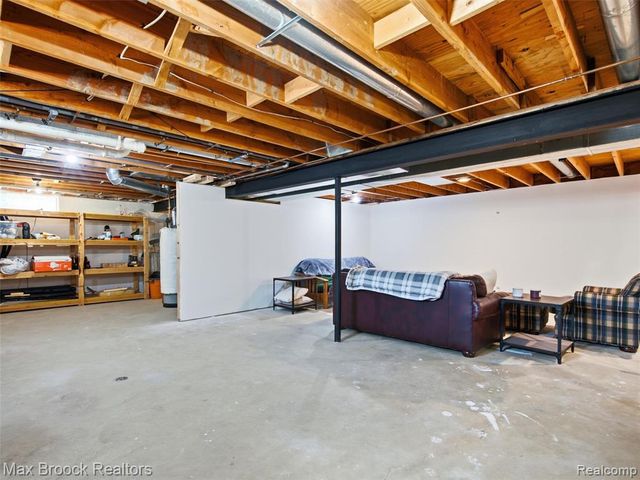 22134 Pleasant Street, Saint Clair Shores, MI 48080