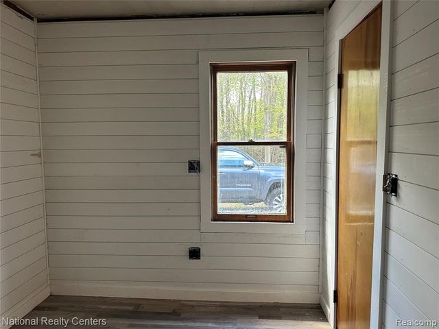 12063 Kirby Lane, South Lyon, MI 48178