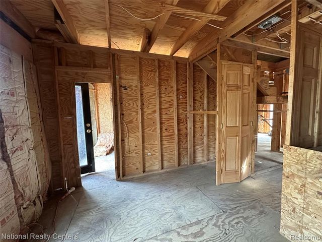 12063 Kirby Lane, South Lyon, MI 48178