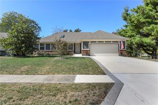 2033 NE Cookson Court, Lee's Summit, MO 64086