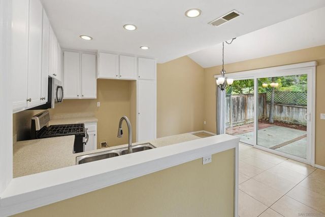 2685 Regent, Carlsbad, CA 92010