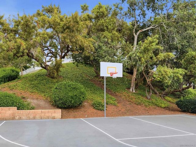 2685 Regent, Carlsbad, CA 92010