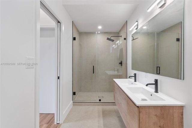 4518 NW 4th St, Miami, FL 33126