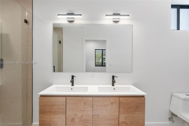 4518 NW 4th St, Miami, FL 33126