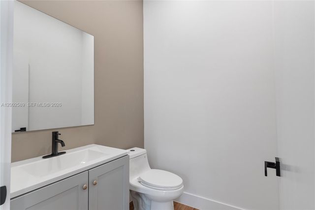 4518 NW 4th St, Miami, FL 33126