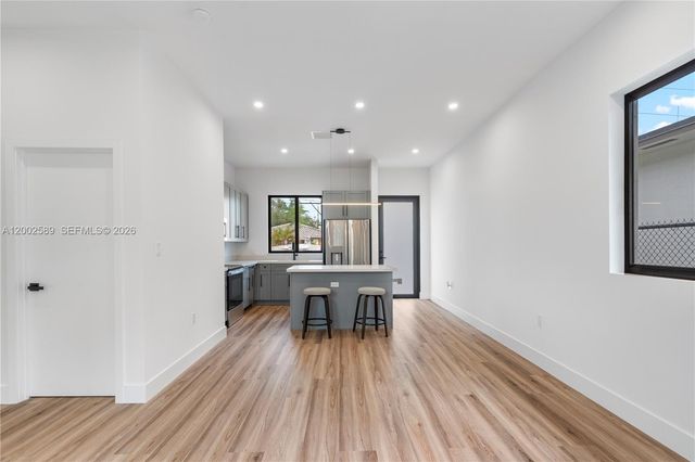 4518 NW 4th St, Miami, FL 33126