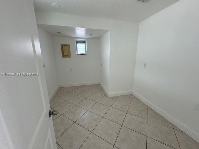 3340 SW 94th Pl 1, Miami, FL 33165