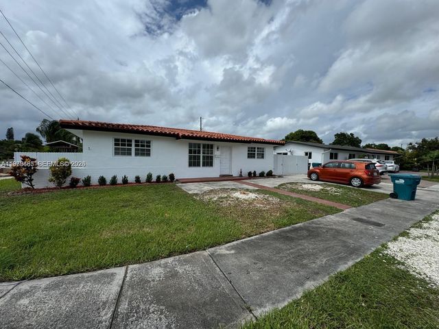 3340 SW 94th Pl 1, Miami, FL 33165