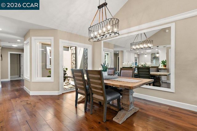 565 Silver Lake Dr, Danville, CA 94526