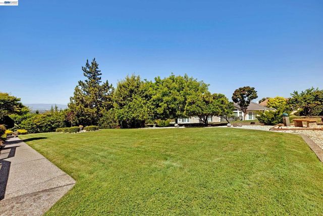 3475 Sierra Rd, San Jose, CA 95132