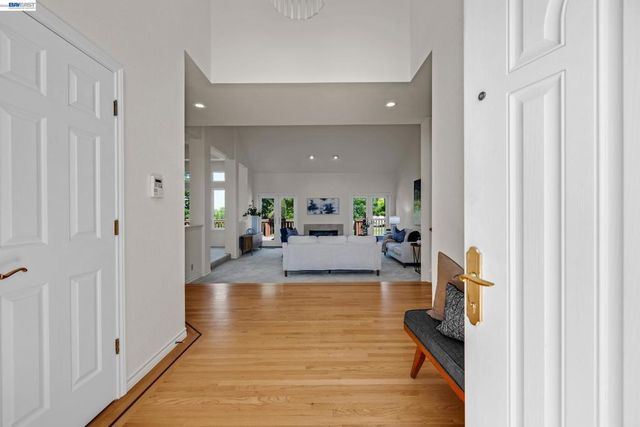 3475 Sierra Rd, San Jose, CA 95132
