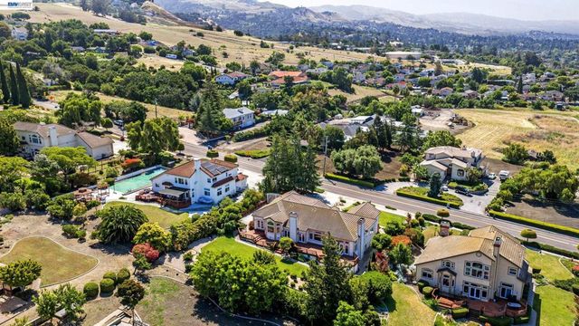 3475 Sierra Rd, San Jose, CA 95132