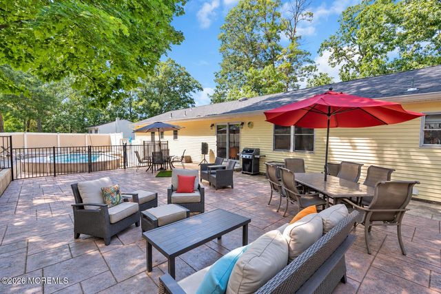 415 Navesink Avenue, Atlantic Highlands, NJ 07716