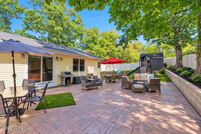 415 Navesink Avenue, Atlantic Highlands, NJ 07716