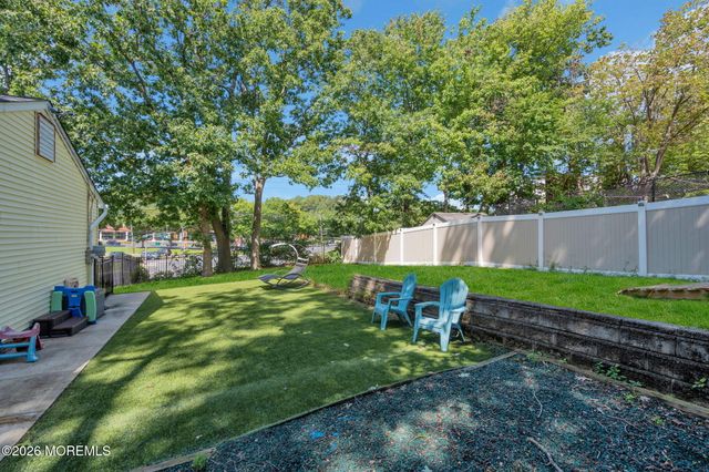 415 Navesink Avenue, Atlantic Highlands, NJ 07716