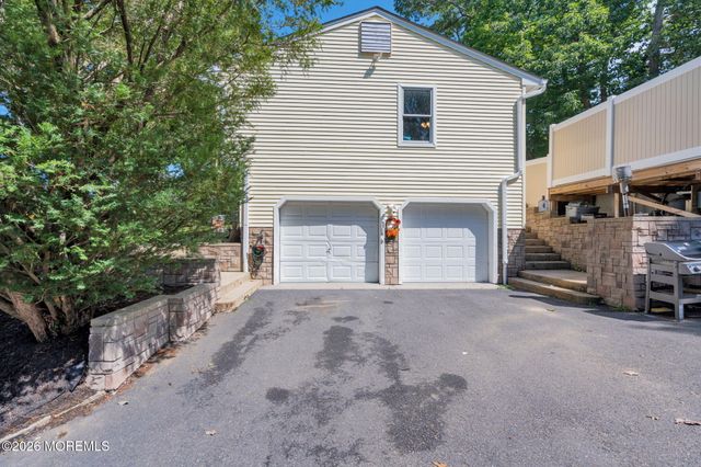 415 Navesink Avenue, Atlantic Highlands, NJ 07716
