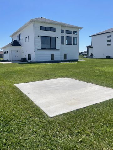 5006 11th Street W, West Fargo, ND 58078