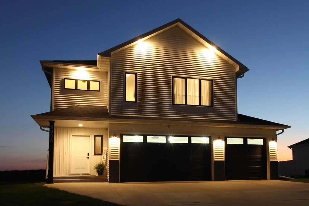 5006 11th Street W, West Fargo, ND 58078