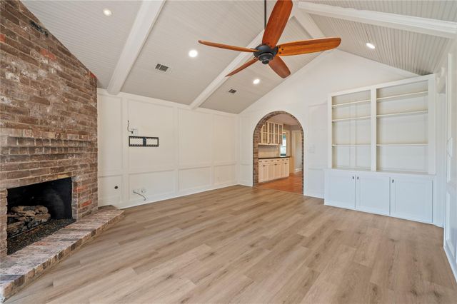 15915 Brookvilla Drive, Houston, TX 77059
