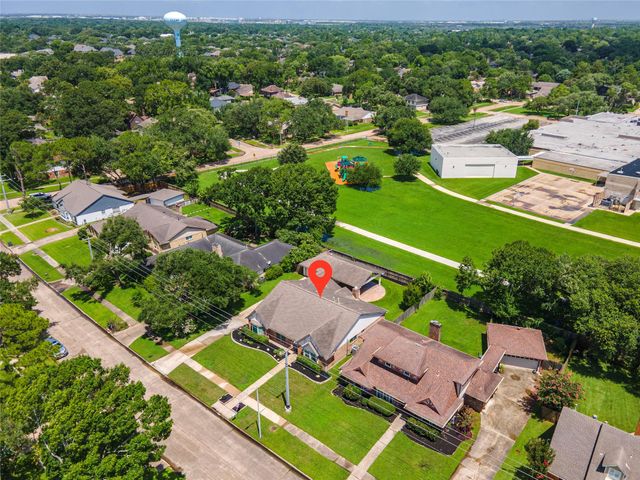 15915 Brookvilla Drive, Houston, TX 77059