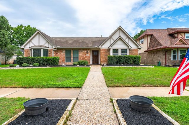 15915 Brookvilla Drive, Houston, TX 77059