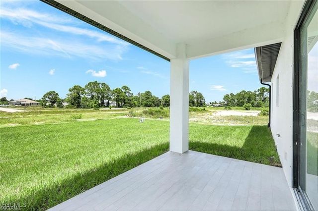 3212 Vera CT, Lehigh Acres, FL 33976