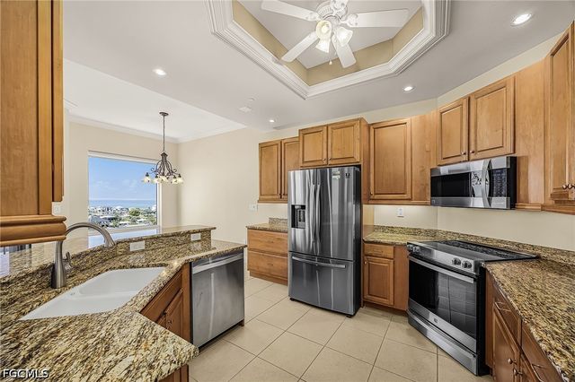 4192 Bay Beach LN 8105, Fort Myers Beach, FL 33931