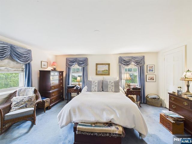 318 Beechwood Road, Ridgewood, NJ 07450
