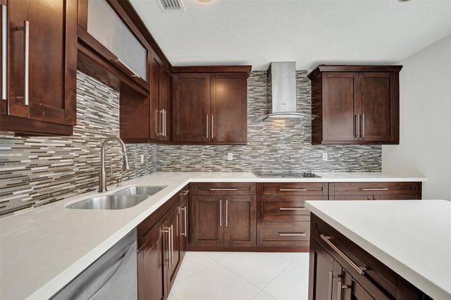 11208 Rhapsody Road, Hollywood, FL 33026