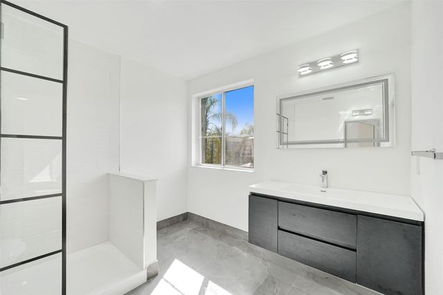 11208 Rhapsody Road, Hollywood, FL 33026