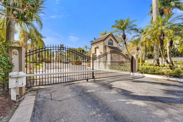 11208 Rhapsody Road, Hollywood, FL 33026