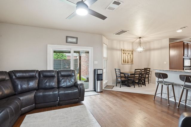 6217 Apache Drive, The Colony, TX 75056