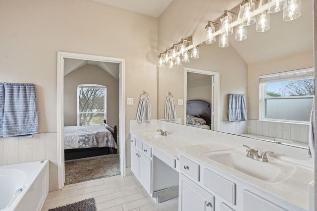 6217 Apache Drive, The Colony, TX 75056