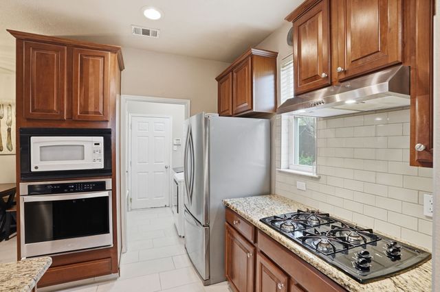 6217 Apache Drive, The Colony, TX 75056