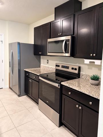 1055 GRIFFON AVENUE, Lake Alfred, FL 33850