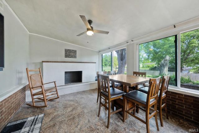 5217 Warren Drive, Evansville, IN 47710